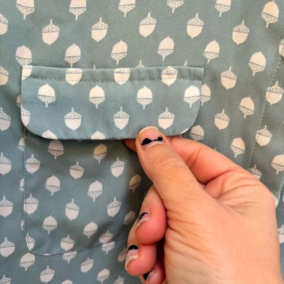 LOFT Blue Acorn Pattern Button Long Sleeves Size Small Cottagecore Grannycore - Picture 5 of 11